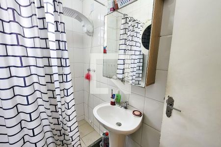 Banheiro de apartamento à venda com 1 quarto, 24m² em Laranjeiras, Rio de Janeiro