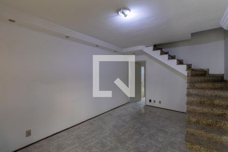 Sala de casa para alugar com 2 quartos, 70m² em Vila Buenos Aires, São Paulo