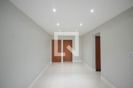 Sala de apartamento para alugar com 3 quartos, 96m² em Centro, Nilópolis