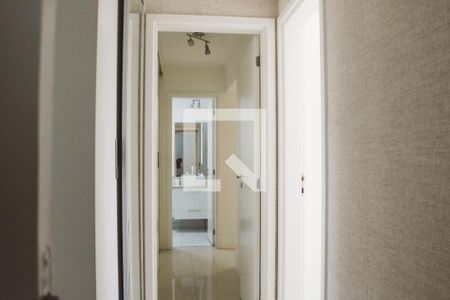 Corredor de apartamento para alugar com 3 quartos, 133m² em Vila Ester (zona Norte), São Paulo