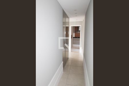 Corredor de apartamento à venda com 3 quartos, 149m² em Jardim Madalena, Campinas