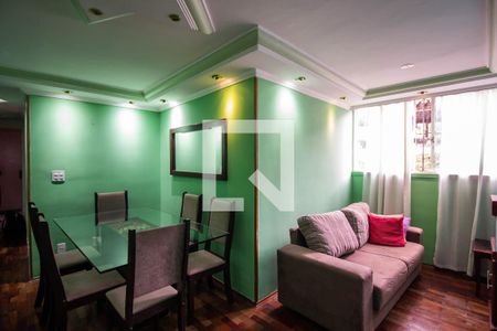 Sala de apartamento para alugar com 3 quartos, 72m² em Cidade Antônio Estêvão de Carvalho, São Paulo