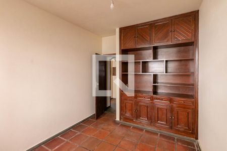 Quarto 1 de casa para alugar com 4 quartos, 225m² em Santo Antônio, Belo Horizonte