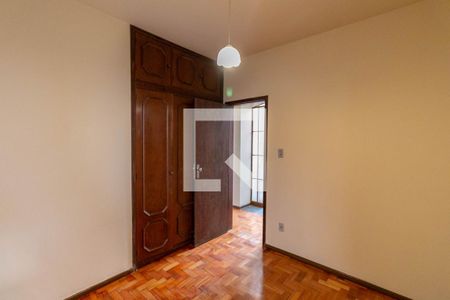 Quarto 2 de casa para alugar com 4 quartos, 225m² em Santo Antônio, Belo Horizonte
