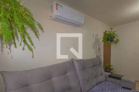 Sala/ar condicionado de apartamento à venda com 2 quartos, 44m² em Guajuviras, Canoas