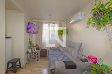 Sala de apartamento à venda com 2 quartos, 44m² em Guajuviras, Canoas