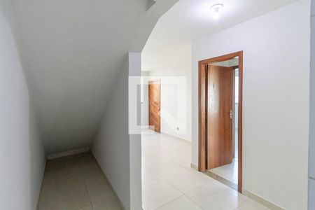 Sala de apartamento à venda com 2 quartos, 60m² em Piratininga, Belo Horizonte