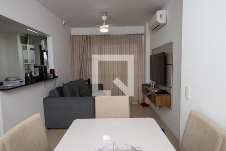 Sala de apartamento à venda com 2 quartos, 73m² em Jacarepaguá, Rio de Janeiro