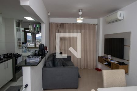 Sala de apartamento à venda com 2 quartos, 73m² em Jacarepaguá, Rio de Janeiro