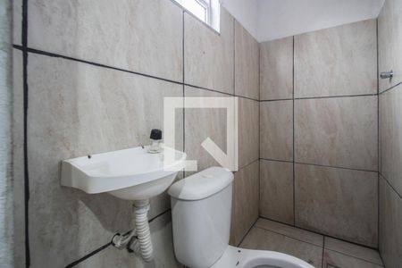 Banheiro de apartamento para alugar com 1 quarto, 36m² em Jacutinga, Mesquita