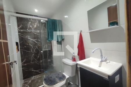 Banheiro de apartamento à venda com 1 quarto, 36m² em Jacarepaguá, Rio de Janeiro