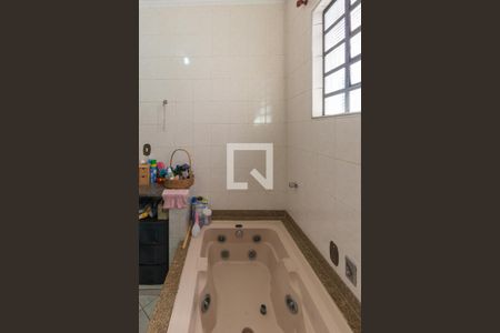 Banheiro da Suíte de casa à venda com 3 quartos, 250m² em Jardim Roseira, Campinas