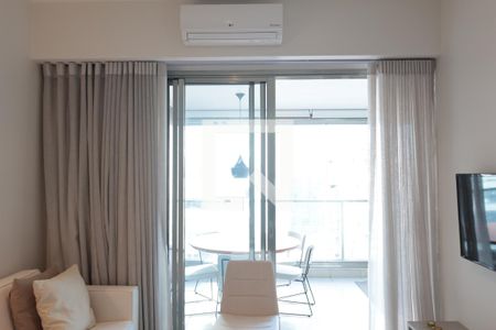 Sala de apartamento à venda com 1 quarto, 62m² em Itaim Bibi, São Paulo