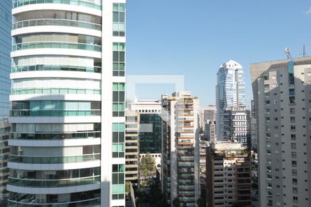 Vista da Sala de apartamento à venda com 1 quarto, 62m² em Itaim Bibi, São Paulo