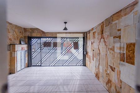 Vista Sala de casa para alugar com 3 quartos, 150m² em Vila Zat, São Paulo