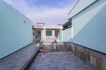 Vista Quarto 1 de casa para alugar com 2 quartos, 120m² em Vila Zat, São Paulo