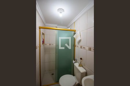 Banheiro de apartamento à venda com 3 quartos, 80m² em Vila Curuçá, São Paulo