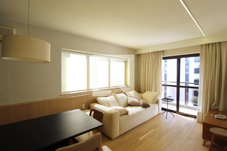 Sala/Cozinha de apartamento para alugar com 2 quartos, 70m² em Itaim Bibi, São Paulo