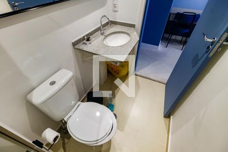 Banheiro de kitnet/studio para alugar com 1 quarto, 25m² em Vila Andrade, São Paulo