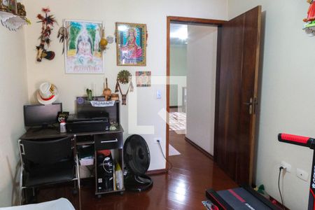 Quarto 3 de casa à venda com 5 quartos, 187m² em Vila Barros, Guarulhos