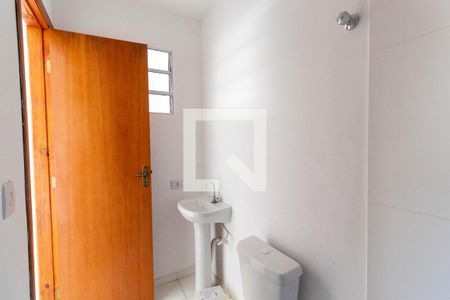 Banheiro de apartamento à venda com 1 quarto, 29m² em Vila São Geraldo, São Paulo