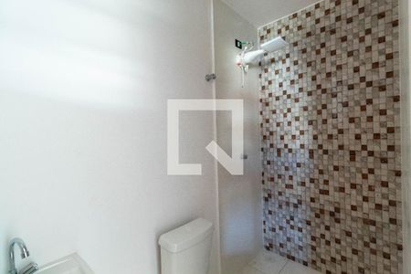 Banheiro de apartamento à venda com 1 quarto, 29m² em Vila São Geraldo, São Paulo