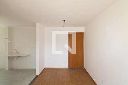 Sala de apartamento para alugar com 2 quartos, 45m² em Inhoaíba, Rio de Janeiro