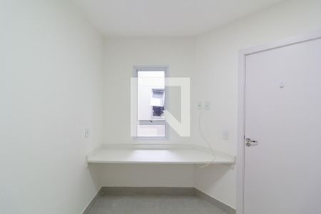 Quarto 1 de apartamento para alugar com 2 quartos, 30m² em Vila Carrão, São Paulo