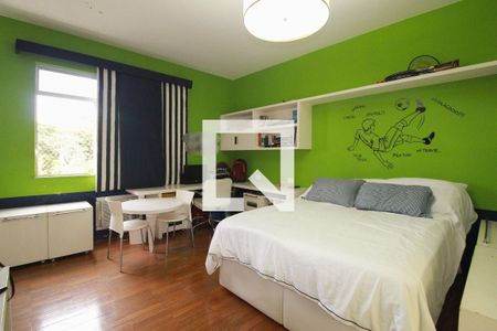 Apartamento à venda com 235m², 4 quartos e 1 vaga Apartamento à venda com 235m², 4 quartos e 1 vagaSuíte 2