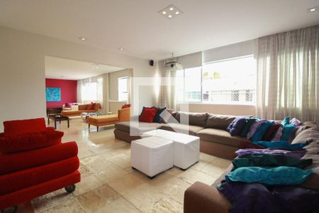 Apartamento à venda com 235m², 4 quartos e 1 vaga Apartamento à venda com 235m², 4 quartos e 1 vagaSala 2