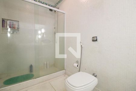 Apartamento à venda com 235m², 4 quartos e 1 vaga Apartamento à venda com 235m², 4 quartos e 1 vagaBanheiro da Suíte 2