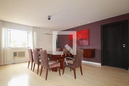 Apartamento à venda com 235m², 4 quartos e 1 vaga Apartamento à venda com 235m², 4 quartos e 1 vagaSala de jantar