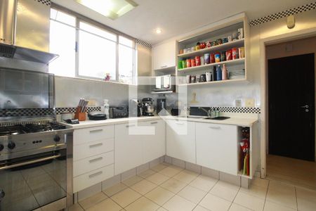 Apartamento à venda com 235m², 4 quartos e 1 vaga Apartamento à venda com 235m², 4 quartos e 1 vagaCozinha