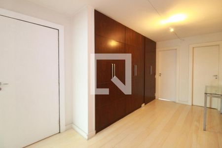Apartamento à venda com 235m², 4 quartos e 1 vaga Apartamento à venda com 235m², 4 quartos e 1 vagaCorredor de acesso