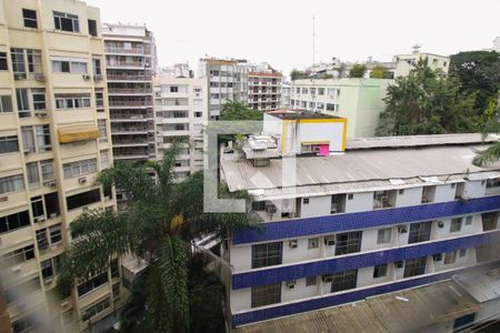 Apartamento à venda com 235m², 4 quartos e 1 vaga Apartamento à venda com 235m², 4 quartos e 1 vagaVista da Suíte 2