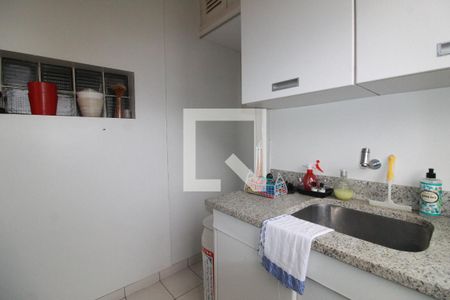 Apartamento à venda com 235m², 4 quartos e 1 vaga Apartamento à venda com 235m², 4 quartos e 1 vagaÁrea de serviço