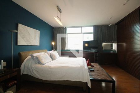 Apartamento à venda com 235m², 4 quartos e 1 vaga Apartamento à venda com 235m², 4 quartos e 1 vagaSuíte 1