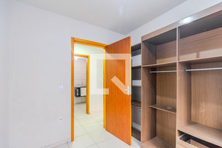 Quarto 1 de apartamento para alugar com 2 quartos, 51m² em Campo Novo, Porto Alegre