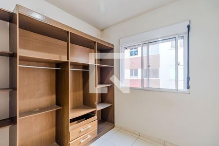 Quarto 1 de apartamento para alugar com 2 quartos, 51m² em Campo Novo, Porto Alegre