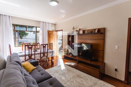 Sala de apartamento para alugar com 3 quartos, 90m² em Sagrada Família, Belo Horizonte