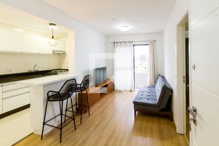 Sala de apartamento para alugar com 1 quarto, 41m² em São Francisco, Curitiba