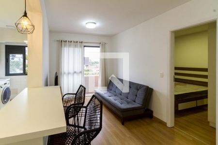 Sala de apartamento para alugar com 1 quarto, 41m² em São Francisco, Curitiba