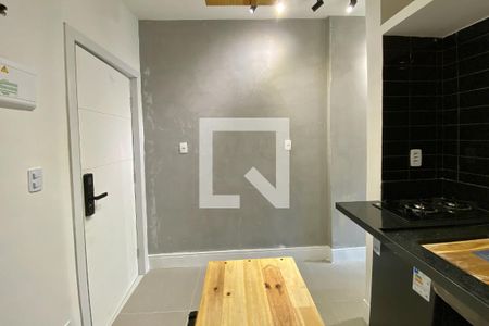 Sala de kitnet/studio para alugar com 1 quarto, 25m² em Santa Teresa, Rio de Janeiro