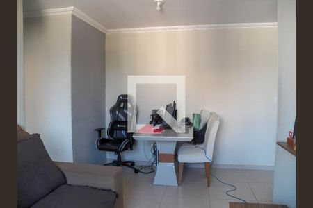 Sala de apartamento para alugar com 2 quartos, 45m² em Jardim Santo Elias, São Paulo