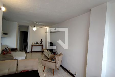 Apartamento para alugar com 75m², 2 quartos e 2 vagassala