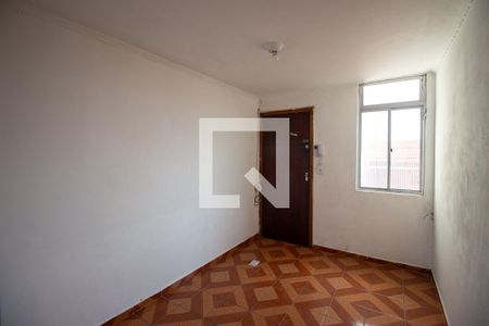 Sala de apartamento à venda com 3 quartos, 44m² em Conjunto Residencial José Bonifácio, São Paulo