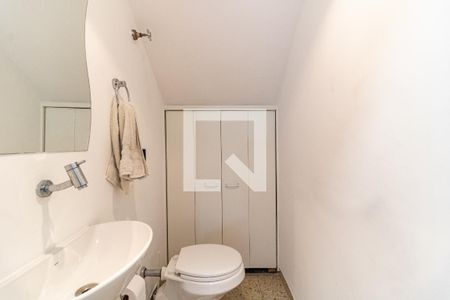 Lavabo de casa à venda com 3 quartos, 180m² em Jardim da Glória, São Paulo