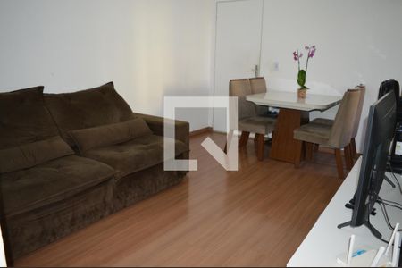 Sala de apartamento à venda com 2 quartos, 50m² em Ressaca, Contagem