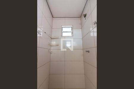 Banheiro de casa para alugar com 1 quarto, 35m² em Mutinga, Osasco