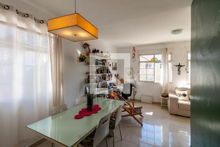 Sala de apartamento à venda com 3 quartos, 100m² em Caiçaras, Belo Horizonte